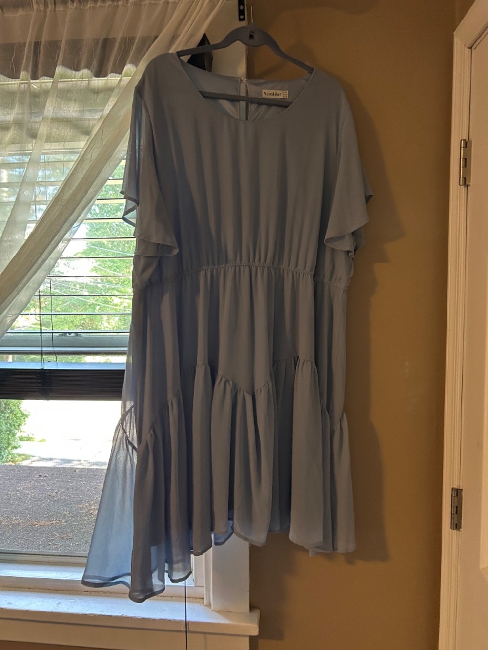 Dress - Picture 2 of 5